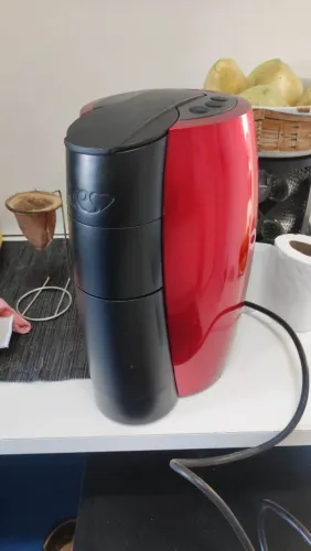 Cafeteira Três modelo CJ277