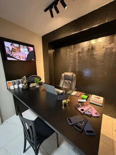 Mesa para escritório completa