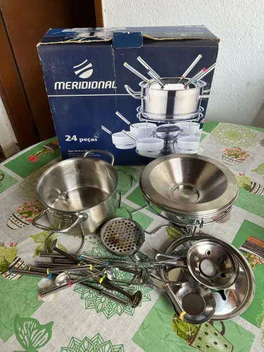 Conjunto de fondue Meridional em aço inox - 24 peças