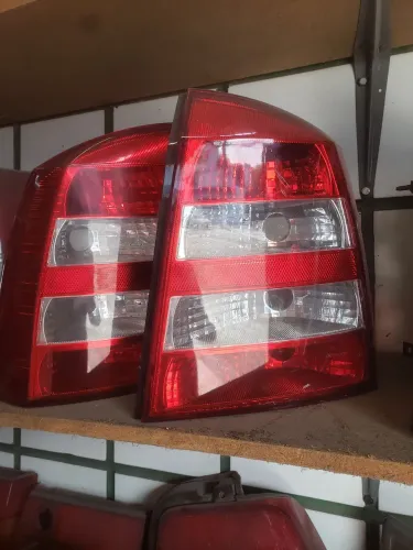Lanterna traseira Astra Sedan 