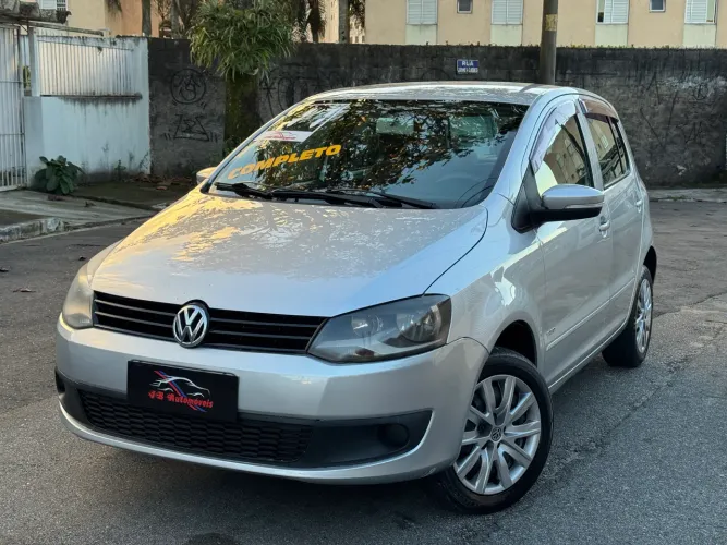 Volkswagen Fox 1.6 MI Total Flex 8V 5P 2011