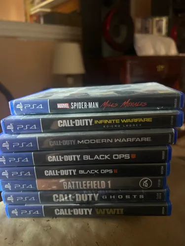 JOGOS DE PS4 , novos e semi