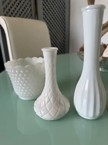Trio de vasos em Opalina