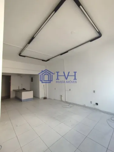 Conjunto de salas comerciais no edificio Juncal