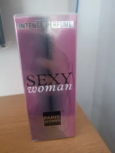 Eu de toilette sexy woman