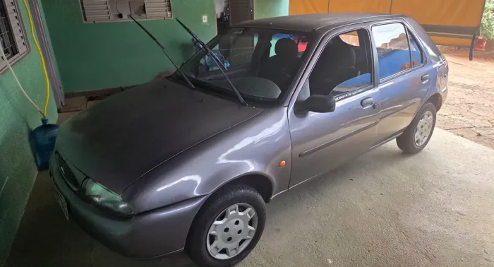 Ford Fiesta Class 1.0 4P 1998