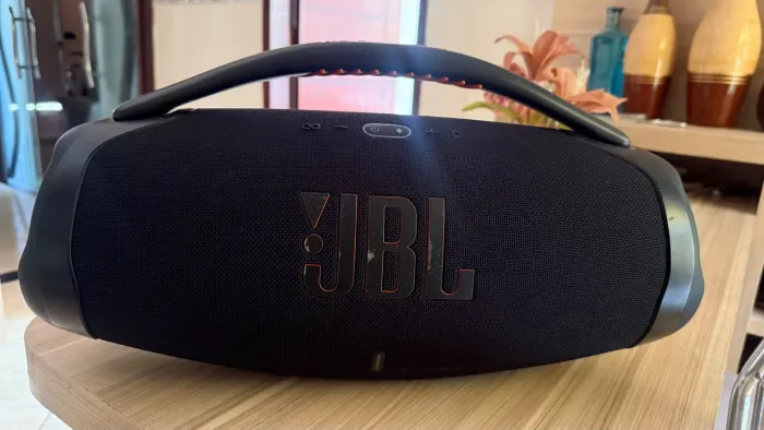 Caixa JBL bombox 3 