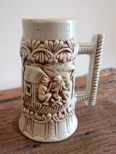 Caneca de chopp porcelana