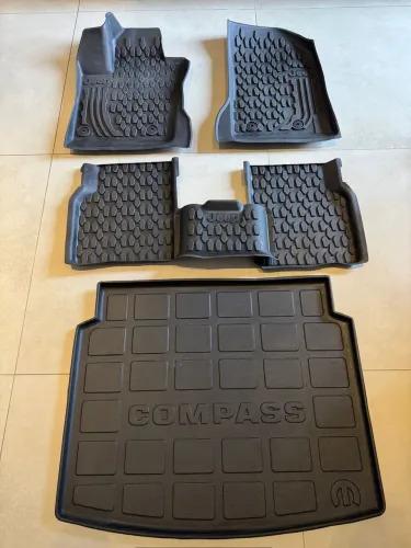KIT COMPLETO TAPETE EMBORRACHADO JEEP COMPASS