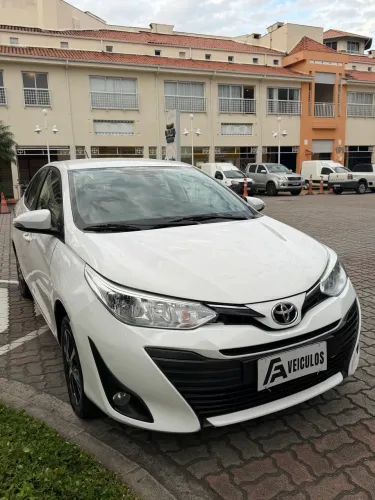 Toyota Yaris XS Sedan 1.5 Flex 16V 4P Aut. 2019