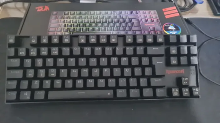 Teclado sem fio Redragon Kumara pro