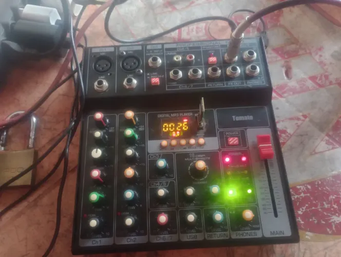 Mesa de som