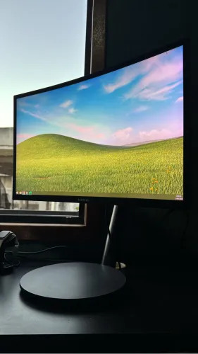 Monitor Samsung Curvo 144Hz 24 C24FG70 - OLX Pay - Preto - Faço Troca e Parcelo 18x