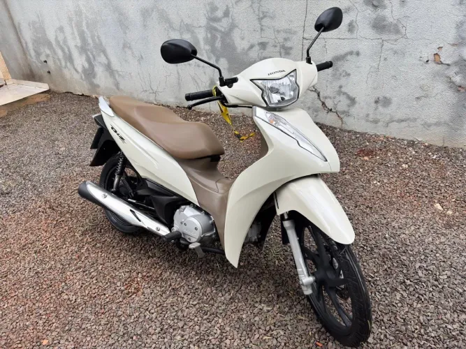 Honda Biz 2021 impecável