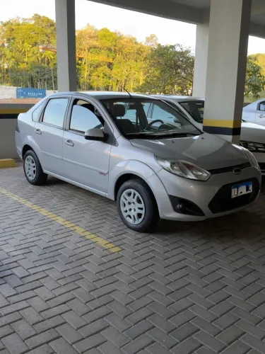 Ford Fiesta Sed. 1.6 8V Flex 4P 2013