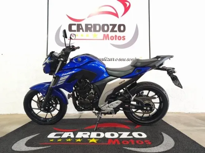 YAMAHA FZ25 FAZER 2023 AZUL