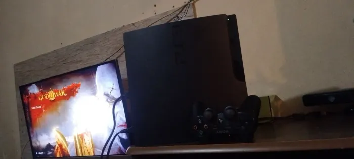 Playstation 3 Destravado 500 Gigas Com Adaptador HDMI controle s mais ou menos