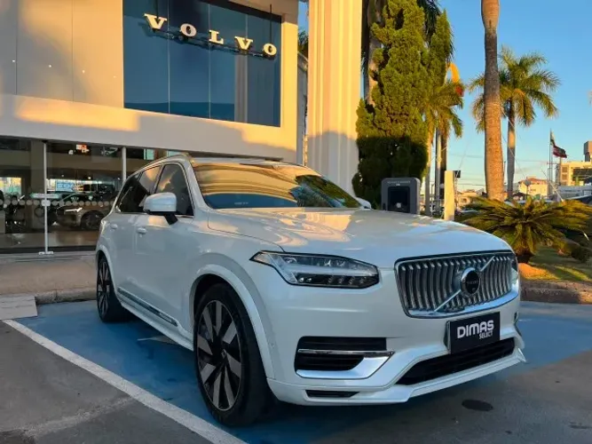 Volvo XC-90 T-8 Ultimate 2.0 AWD (híbrido) 2024