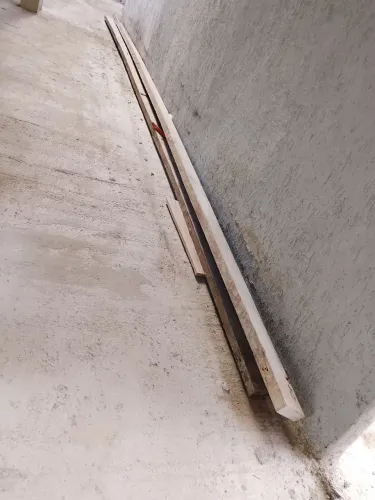 Madeiras a venda /3viga de 6 metros/7caibro de 4 metros