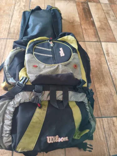 Mochilão de viagem Wilson 60l em ótimo estado