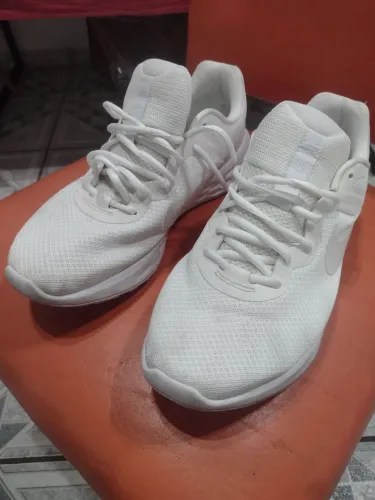 Tênis Nike 42