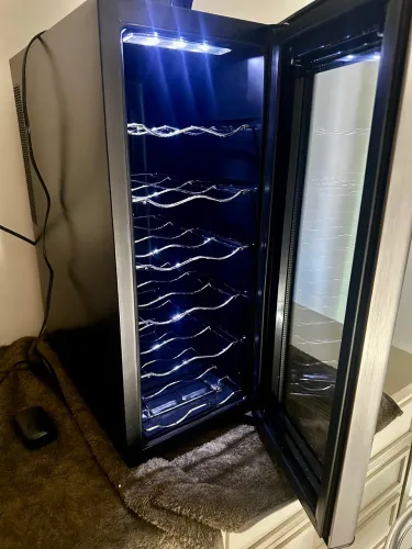 Adega Electrolux 12 garrafas