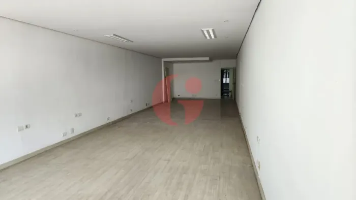 Sala comercial para venda e locação com 75,95m² no Centro | SJC