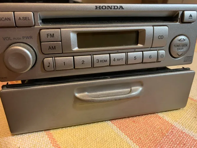 Honda Fit - CD PLAYER 1XHO defeito + Porta treco ,, LEIA !! 