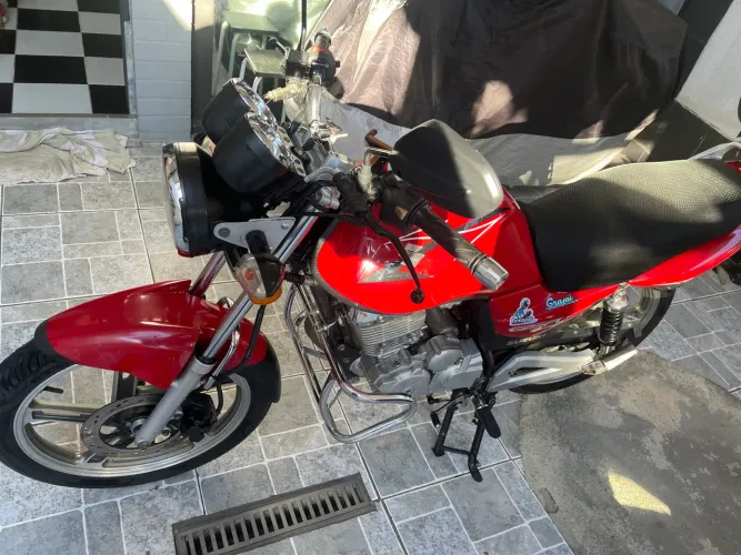Suzuki gsr 125