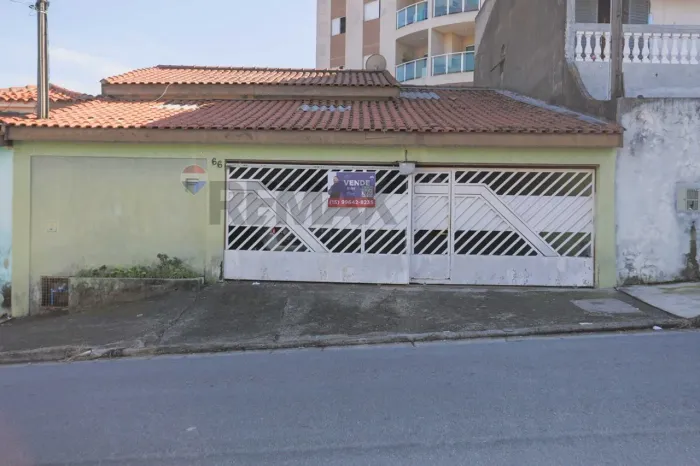 Casa Completa de 262 m² com 3 Dormitórios na Melhor Região da Zona Leste