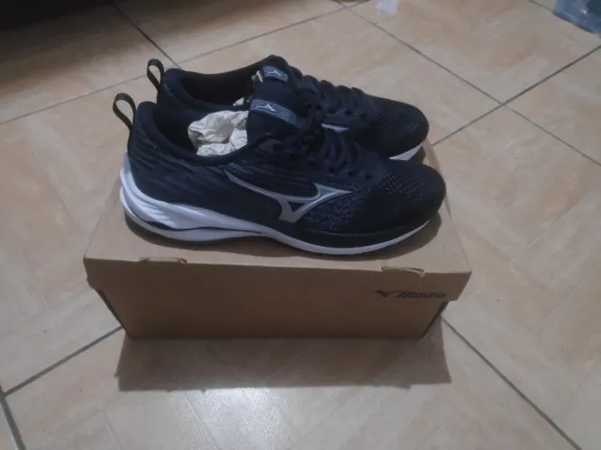 Tênis Mizuno Wave Vitality 5 Preto/Chumbo