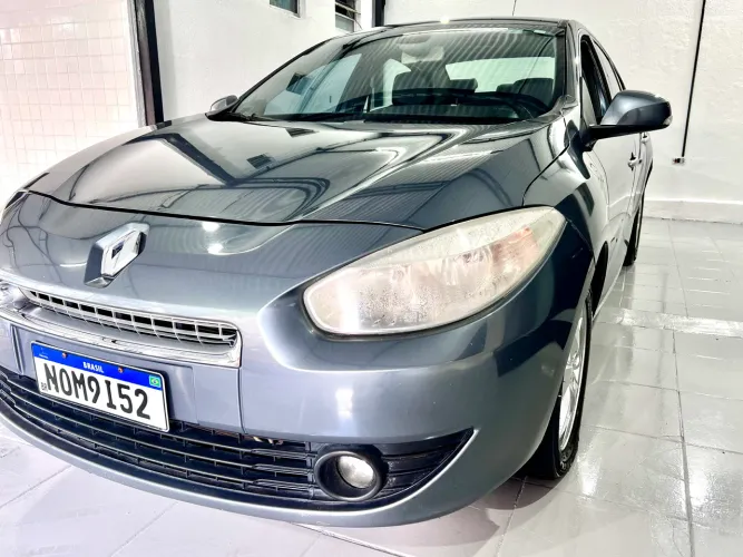 Renault Fluence Sed. Dynamique 2.0 16V Flex Aut. 2012