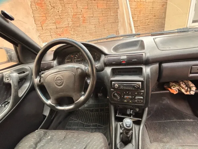 Chevrolet Astra GLS 2.0 MPFI 1995