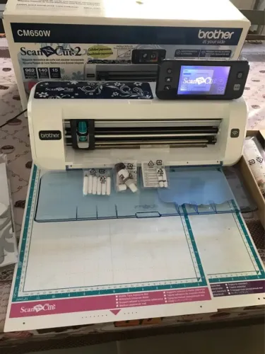 Máquina de corte SCANNCUT2 BROTHER 650W - SEMI NOVA - 220volts