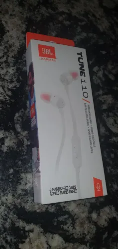 Fone de ouvido JBL TUNE 110