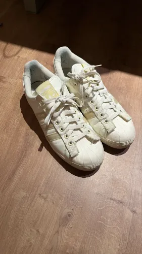 Adidas Superstar Parley