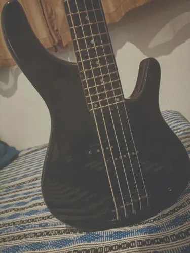 BAIXO TAGIMA XB21 PRECISION 5 CORDAS BLACK PIANO NOVÍSSIMO
