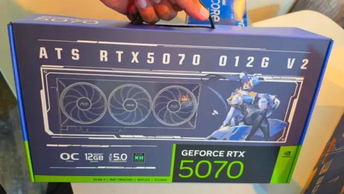 Placa de Vídeo ASUS RTX 5070 Atlas Shark V2 OC 12GB GDDR7 - Impecável na Caixa