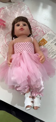 Boneca reborn em silicone 53 cm