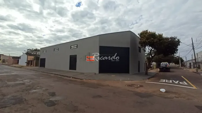Comercial para Locação 300M², Jardim Primavera, Arapongas - PR