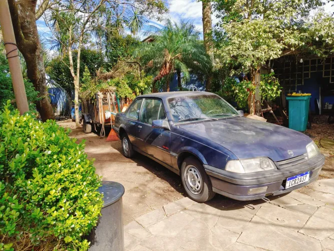 Chevrolet Monza GLS/ Hi-tech 2.0 EFI 2P E 4P 1995
