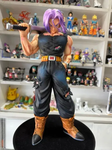 ACTION FIGURE - TRUNKS