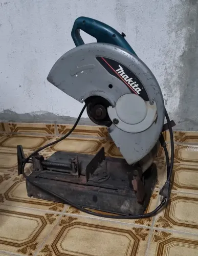 Serra policorte Makita modelo 2414NB