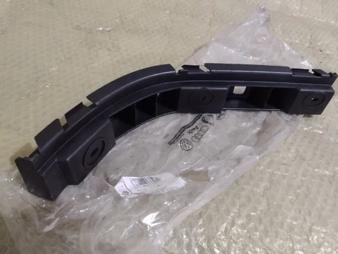 Suporte Parachoque Saveiro G5 / Tras Esq Vw 5u7807393
