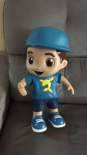 Boneco Lucas Neto ( novinho )