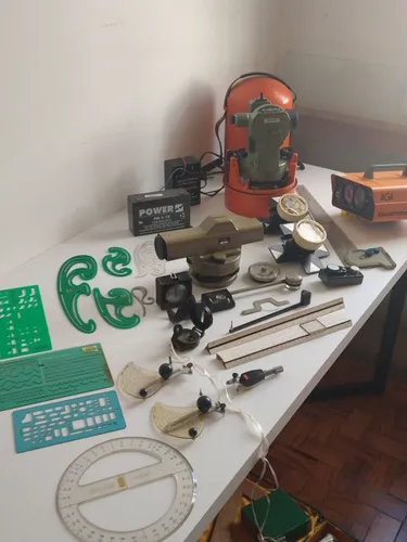 Equipamentos Topografia vendo separados