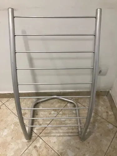 Revisteiro alumínio raridade 