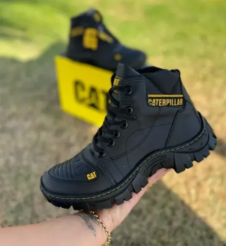 Bota Cater coturno 
