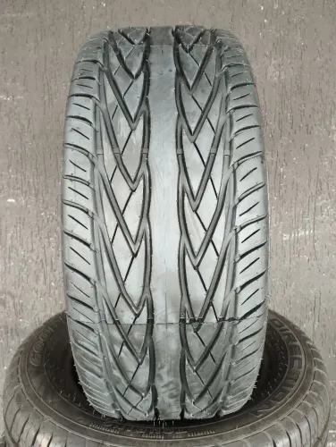 PNEU ARO 17 VIPAL LEGÍTIMO 215/45 17
