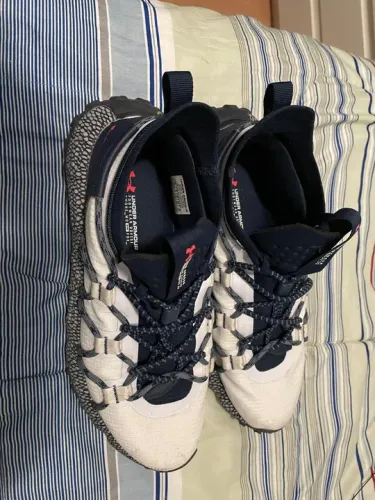 Tênis Lifestyle Unissex Under Armour HOVR SUMMIT FT